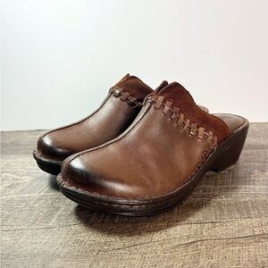 Women's Brown Leather Clogs